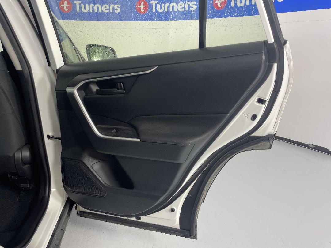 Photo '19' of Toyota Rav4