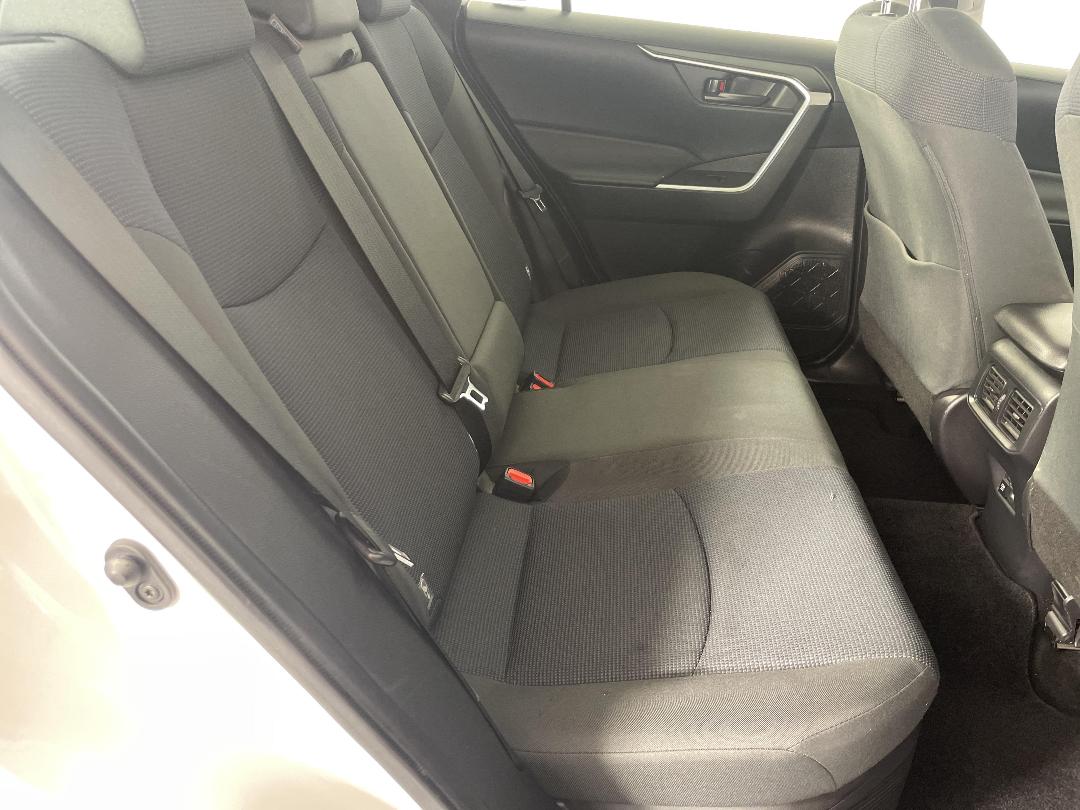 Photo '20' of Toyota Rav4