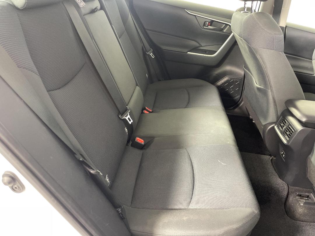 Photo '20' of Toyota Rav4