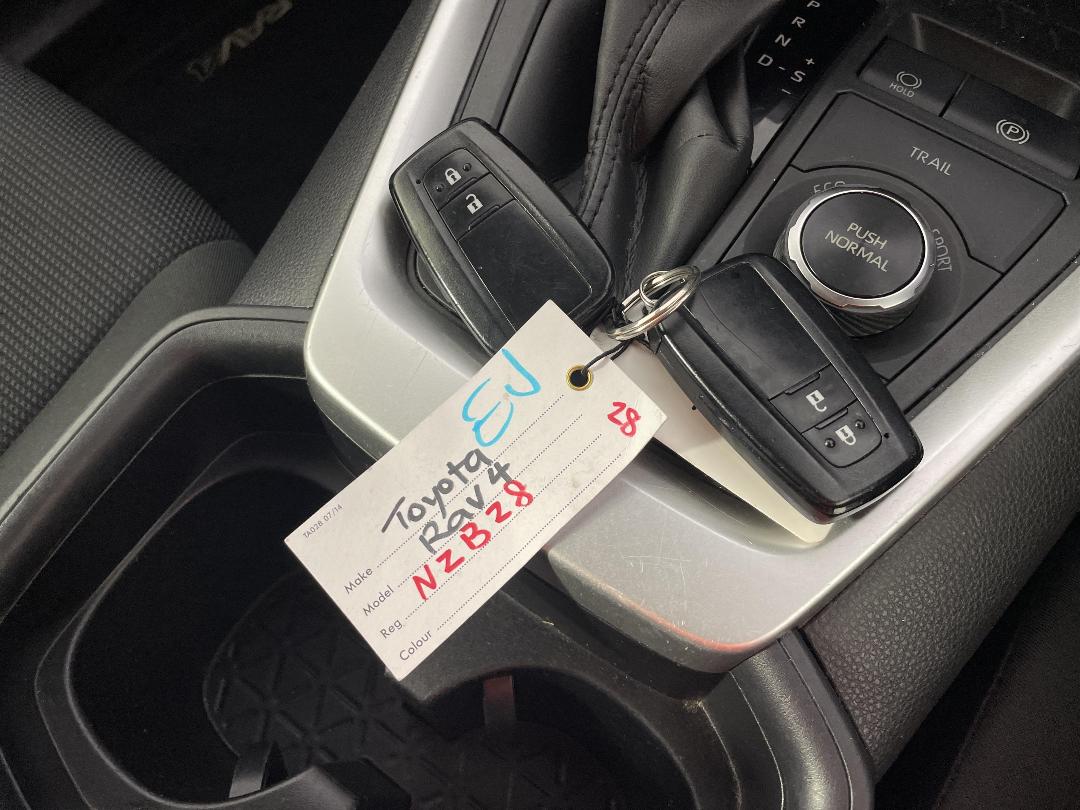 Photo '22' of Toyota Rav4