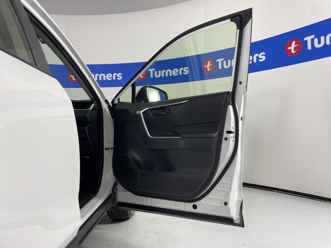 Photo '15' of Toyota Rav4