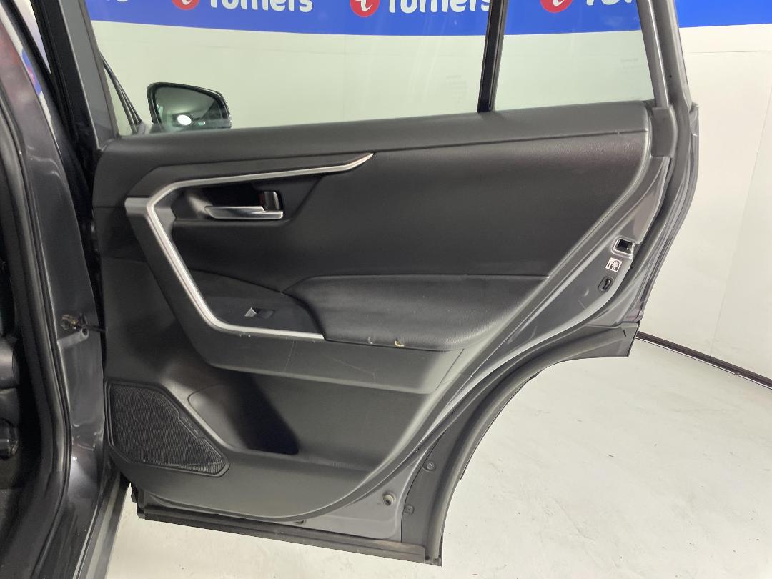 Photo '19' of Toyota Rav4