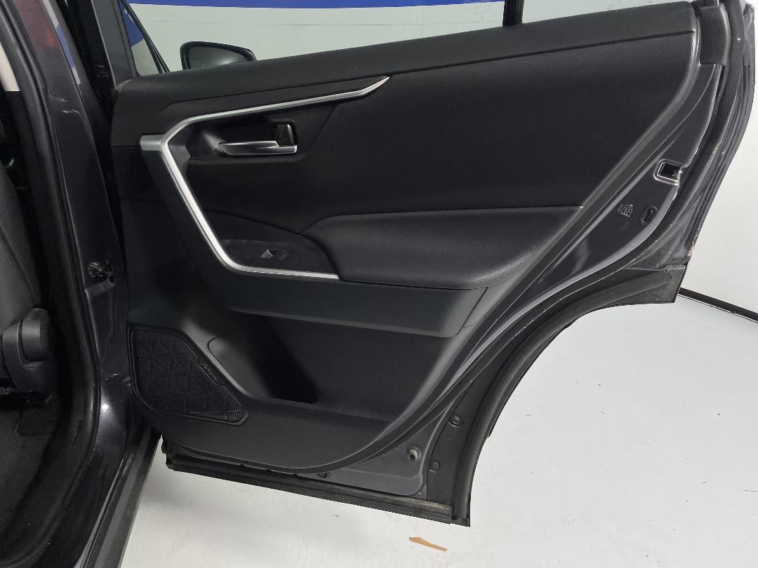 Photo '19' of Toyota Rav4