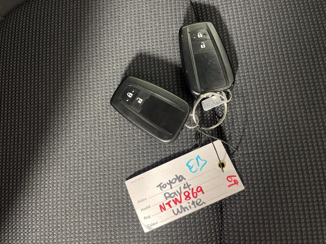 Photo '22' of Toyota Rav4