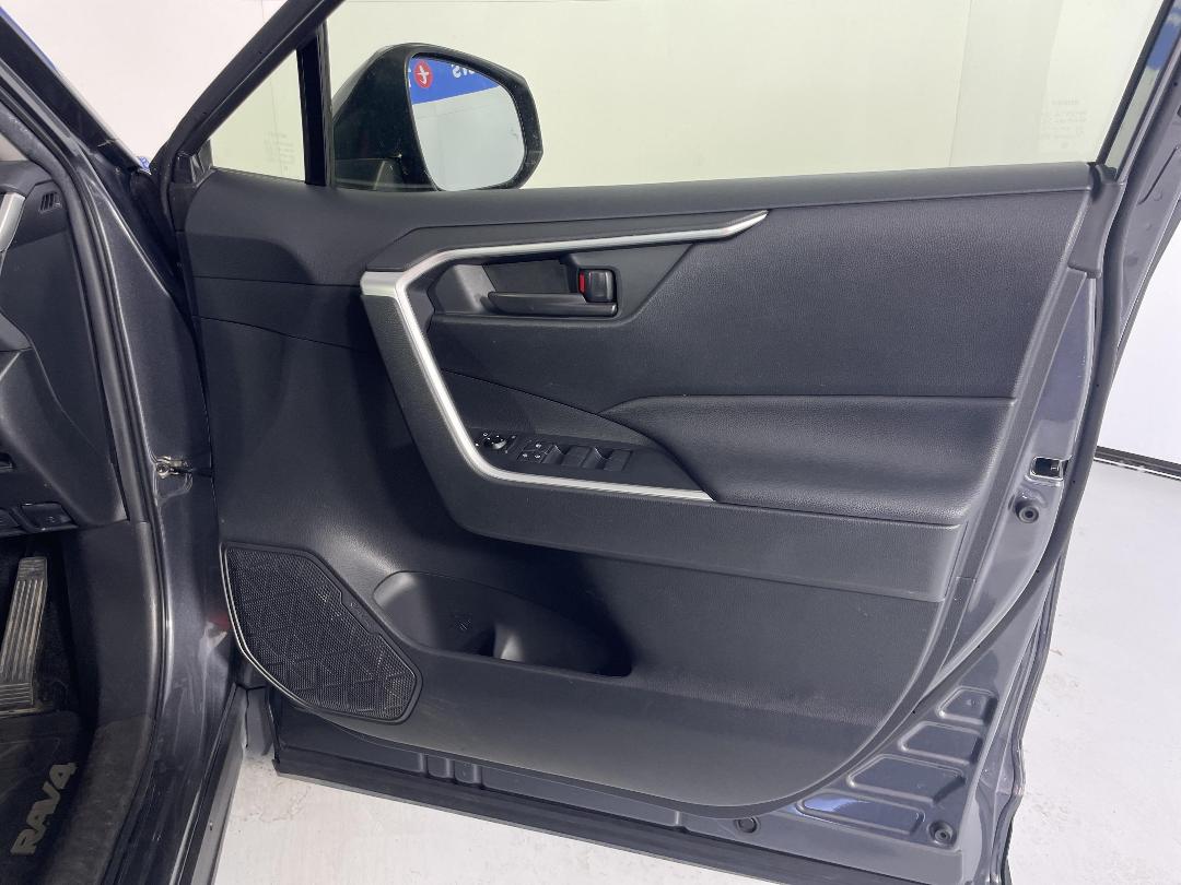 Photo '15' of Toyota Rav4 Photo '15' of Toyota Rav4