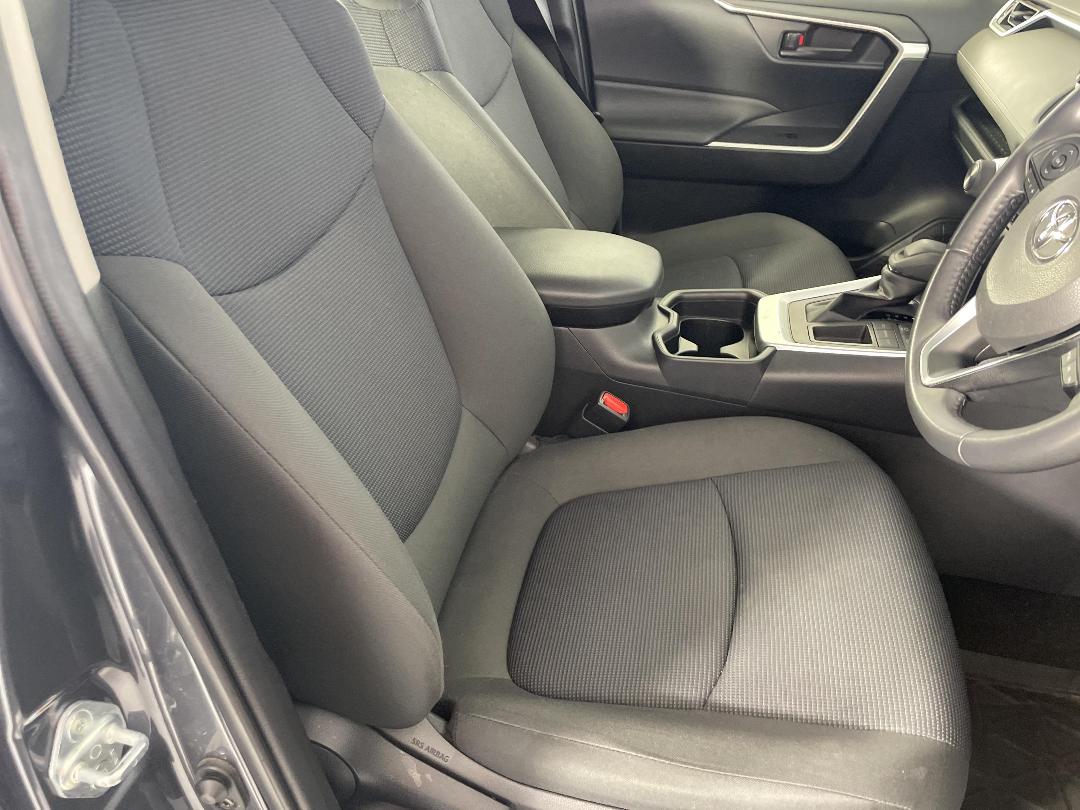 Photo '16' of Toyota Rav4 Photo '16' of Toyota Rav4