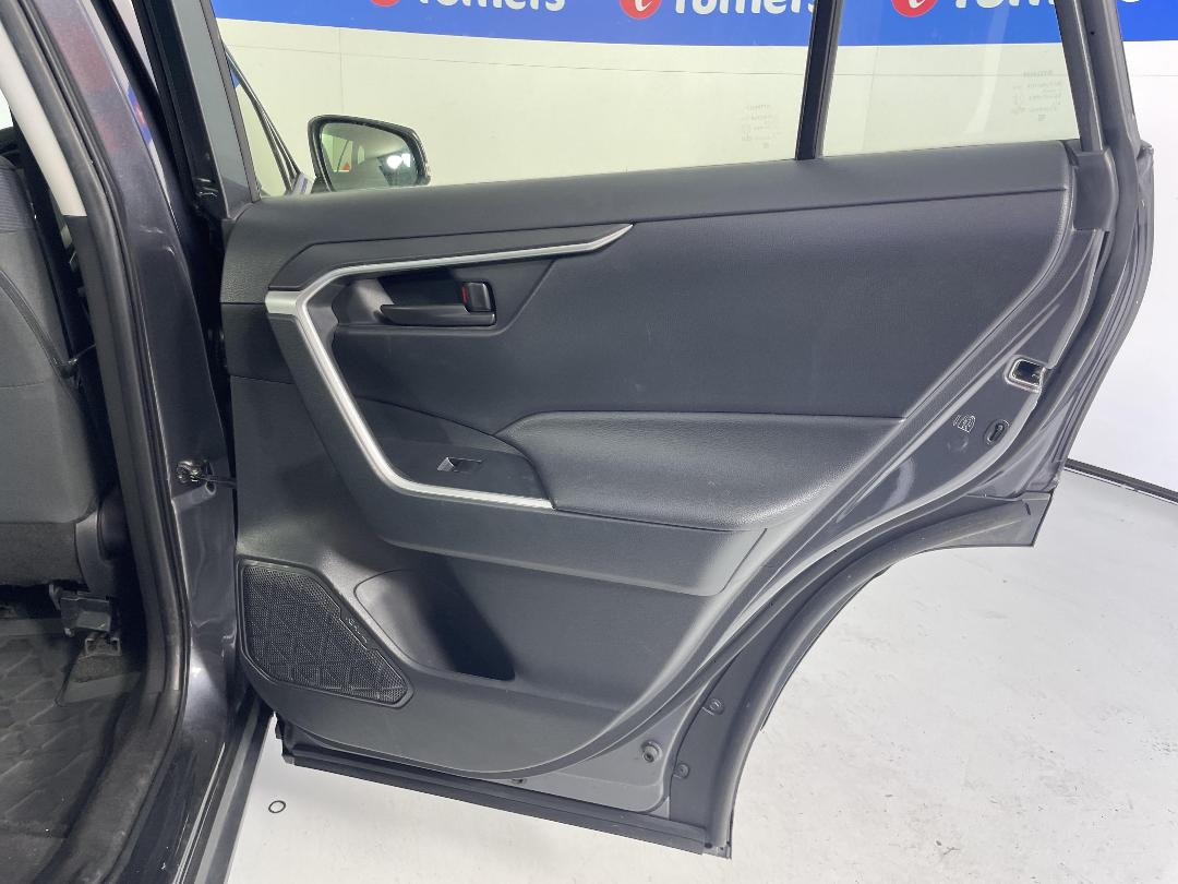 Photo '19' of Toyota Rav4 Photo '19' of Toyota Rav4