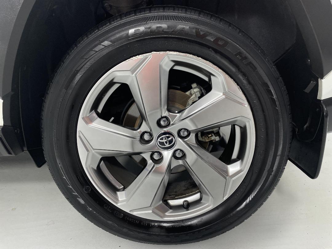 Photo '11' of Toyota Rav4