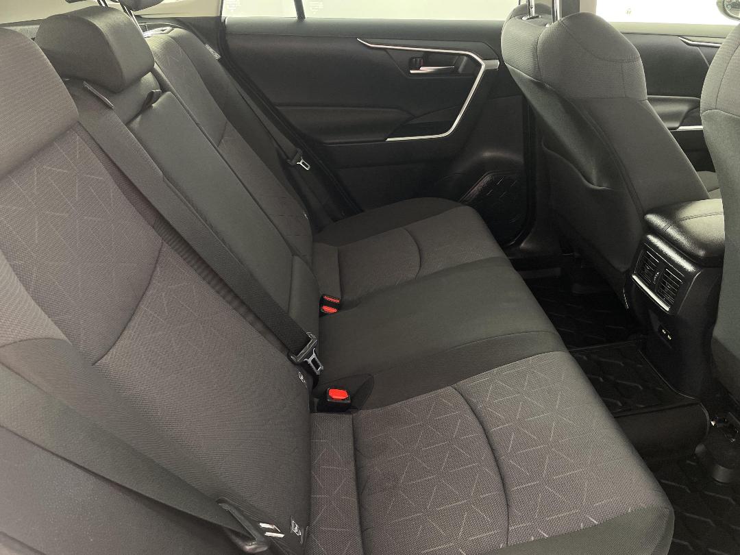 Photo '20' of Toyota Rav4