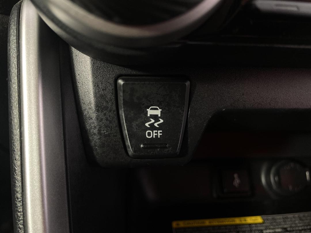 Photo '28' of Toyota Rav4