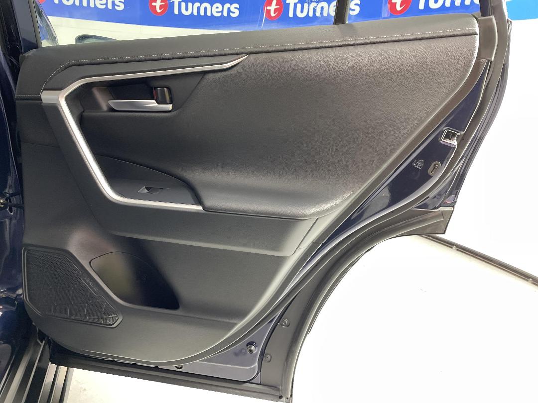 Photo '19' of Toyota Rav4