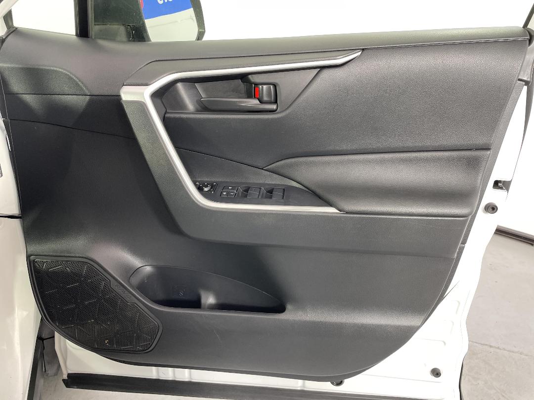 Photo '15' of Toyota Rav4