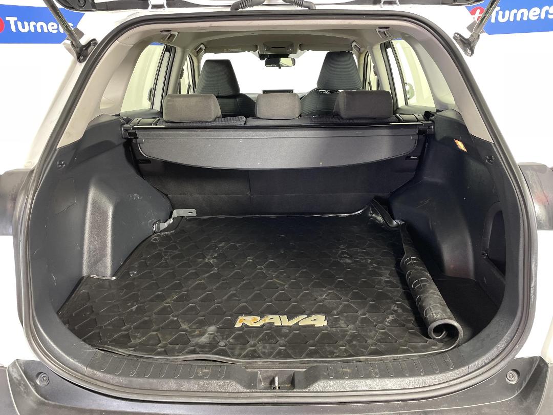 Photo '14' of Toyota Rav4