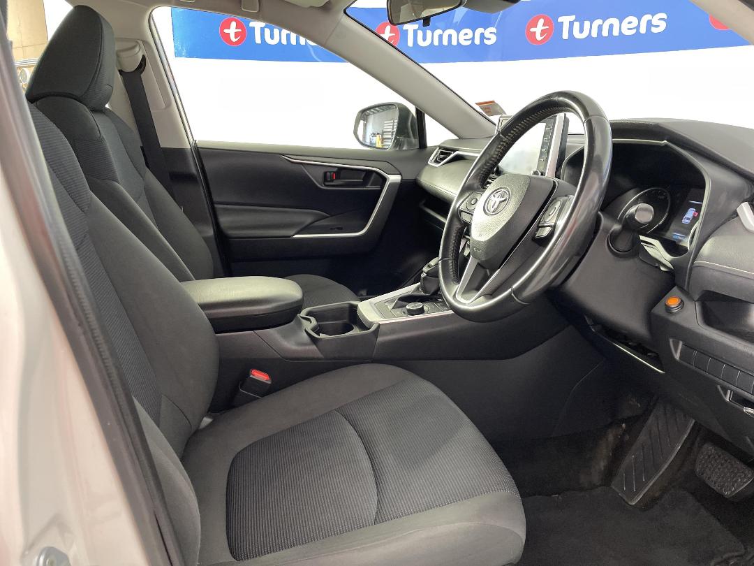 Photo '16' of Toyota Rav4