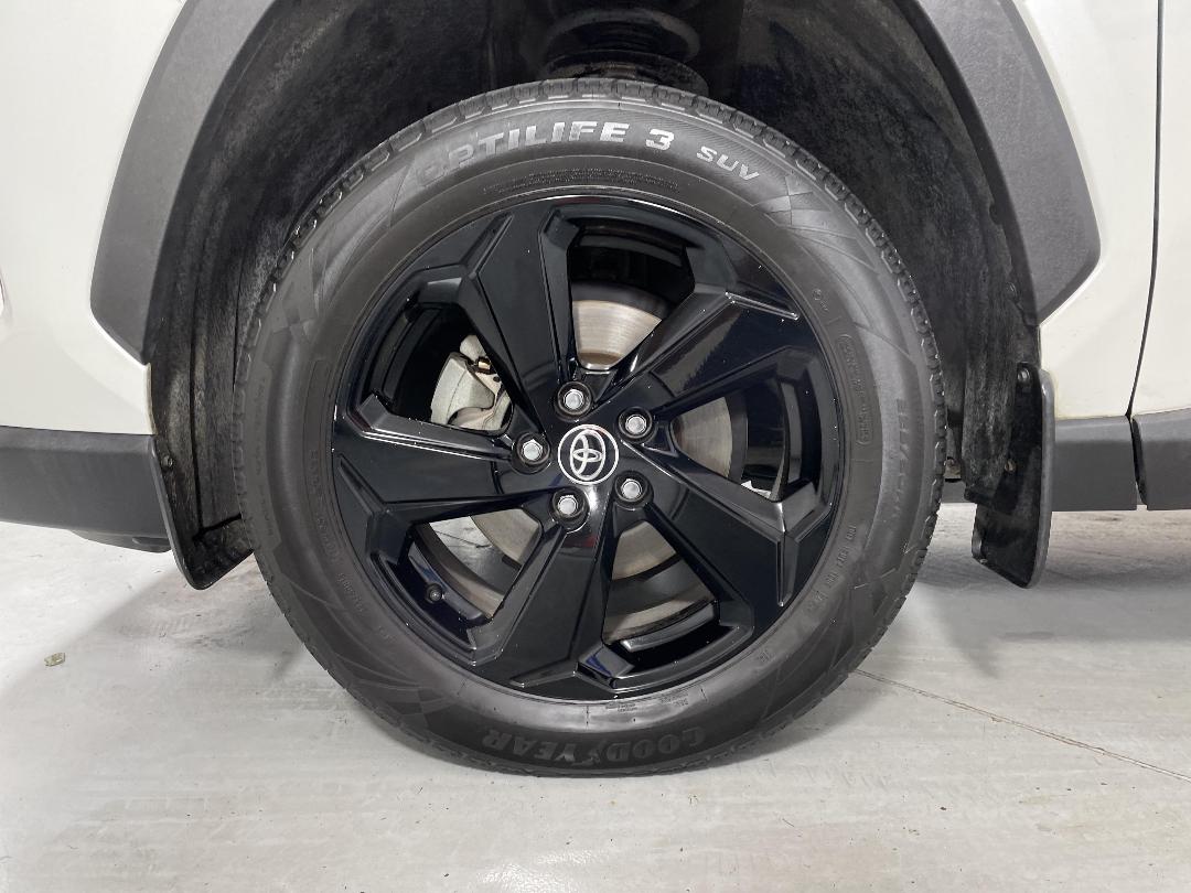 Photo '10' of Toyota Rav4