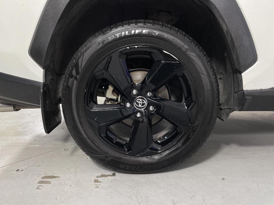 Photo '12' of Toyota Rav4