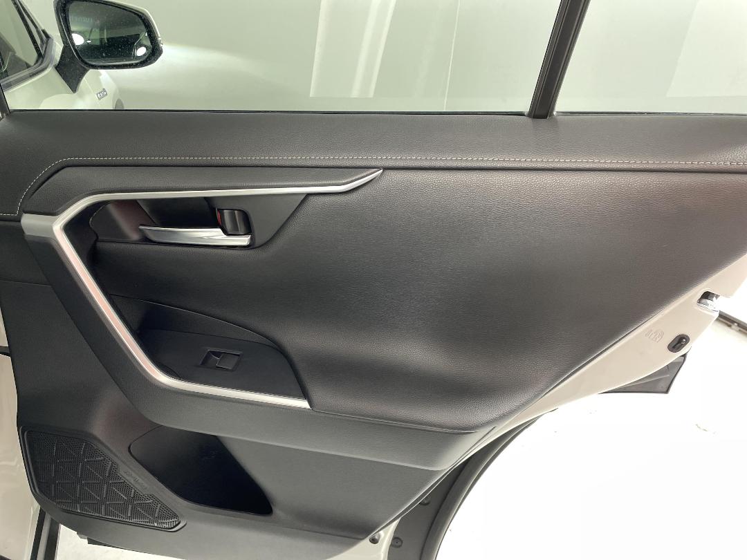 Photo '19' of Toyota Rav4