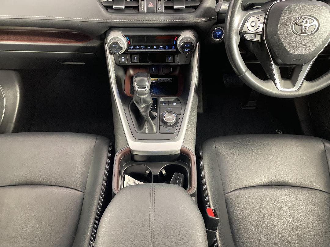 Photo '18' of Toyota Rav4