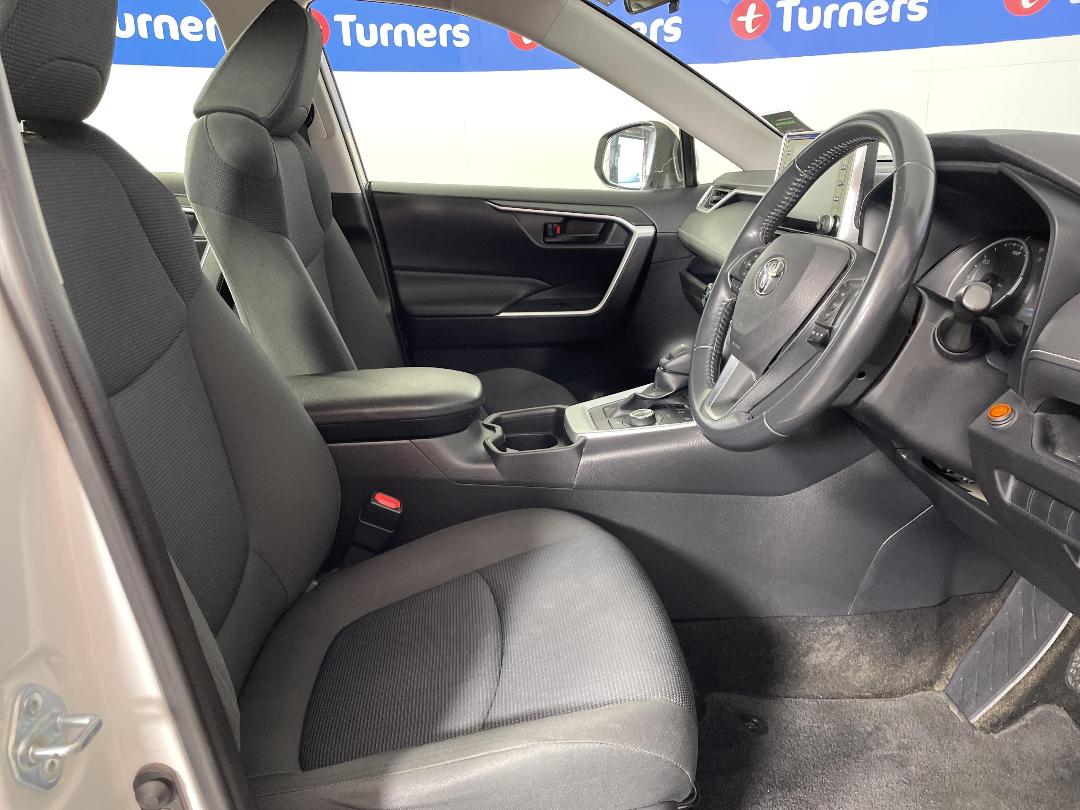 Photo '16' of Toyota Rav4 Photo '16' of Toyota Rav4