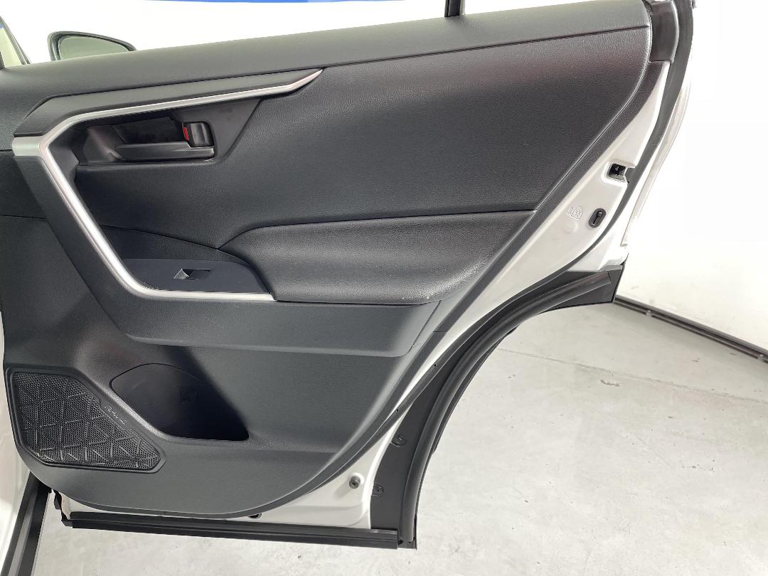 Photo '19' of Toyota Rav4 Photo '19' of Toyota Rav4