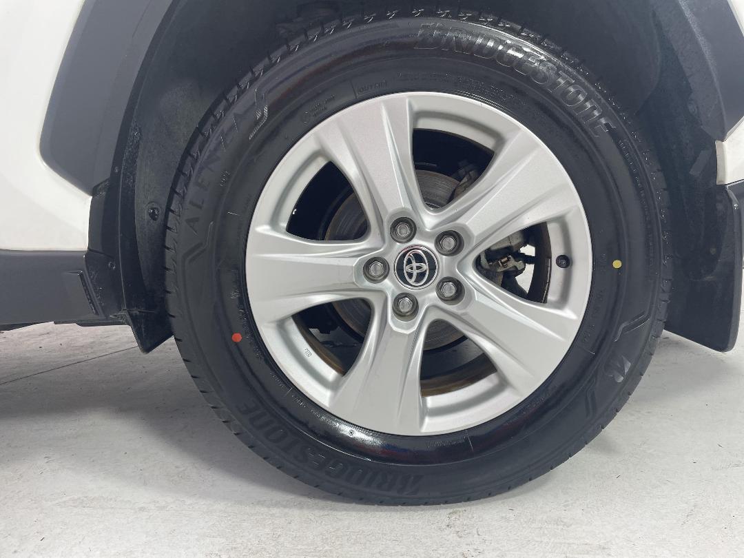 Photo '11' of Toyota Rav4