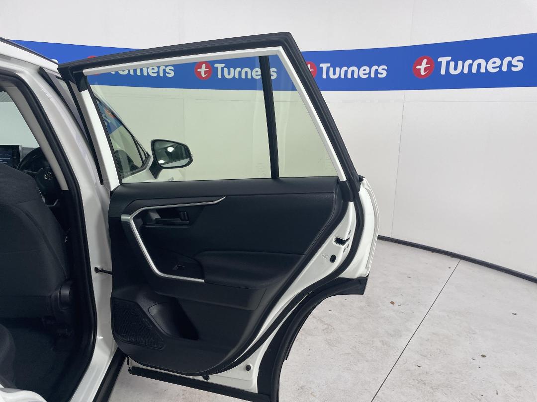 Photo '19' of Toyota Rav4