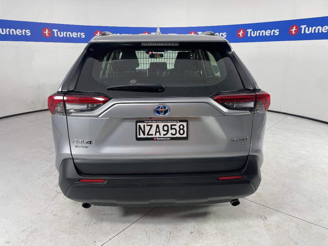 Photo '6' of Toyota Rav4