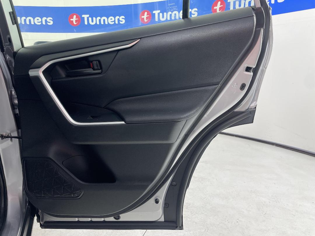 Photo '19' of Toyota Rav4