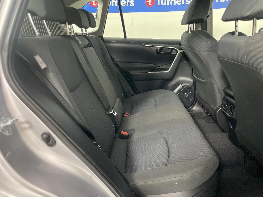 Photo '20' of Toyota Rav4