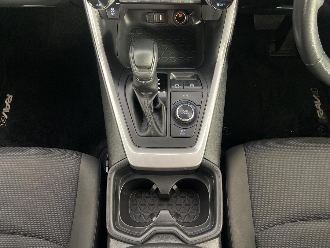 Photo '18' of Toyota Rav4