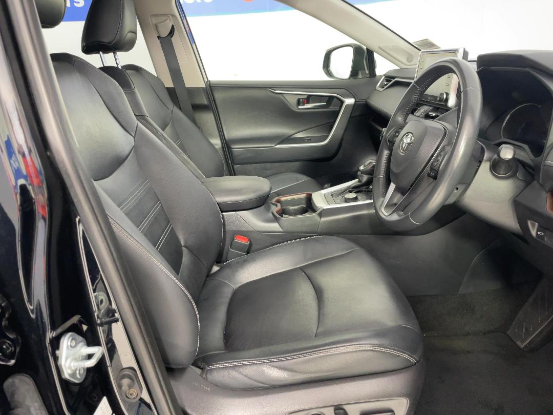 Photo '16' of Toyota Rav4 Photo '16' of Toyota Rav4