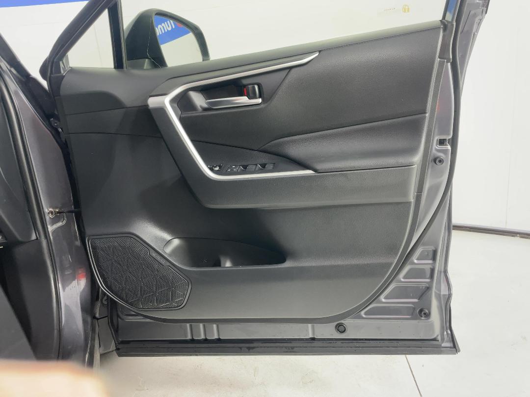 Photo '15' of Toyota Rav4