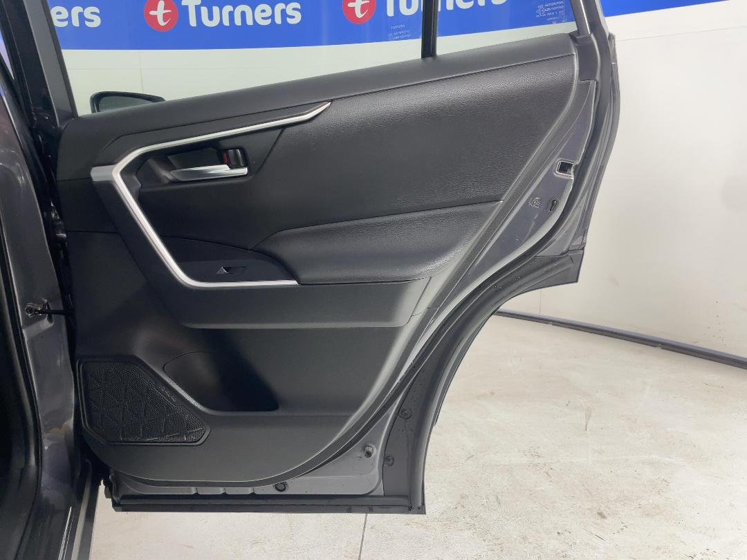 Photo '19' of Toyota Rav4