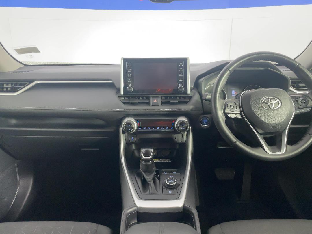 Photo '17' of Toyota Rav4