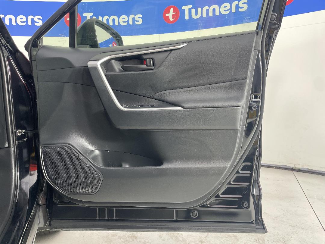 Photo '15' of Toyota Rav4