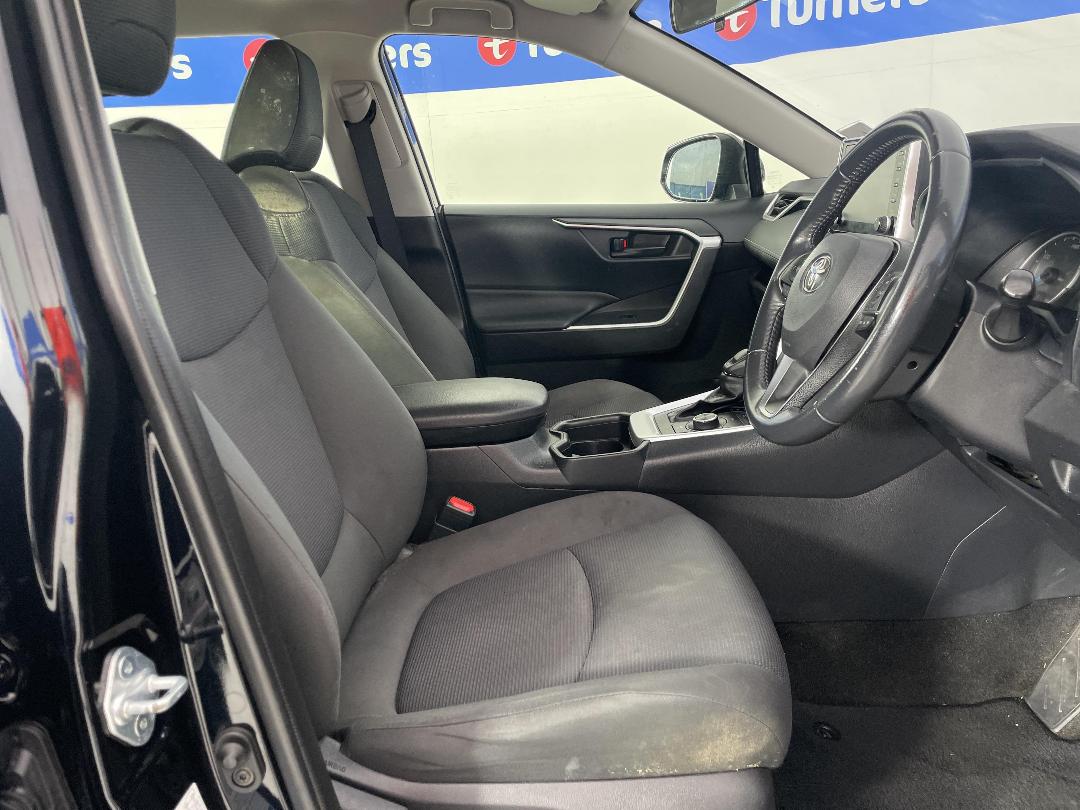 Photo '16' of Toyota Rav4