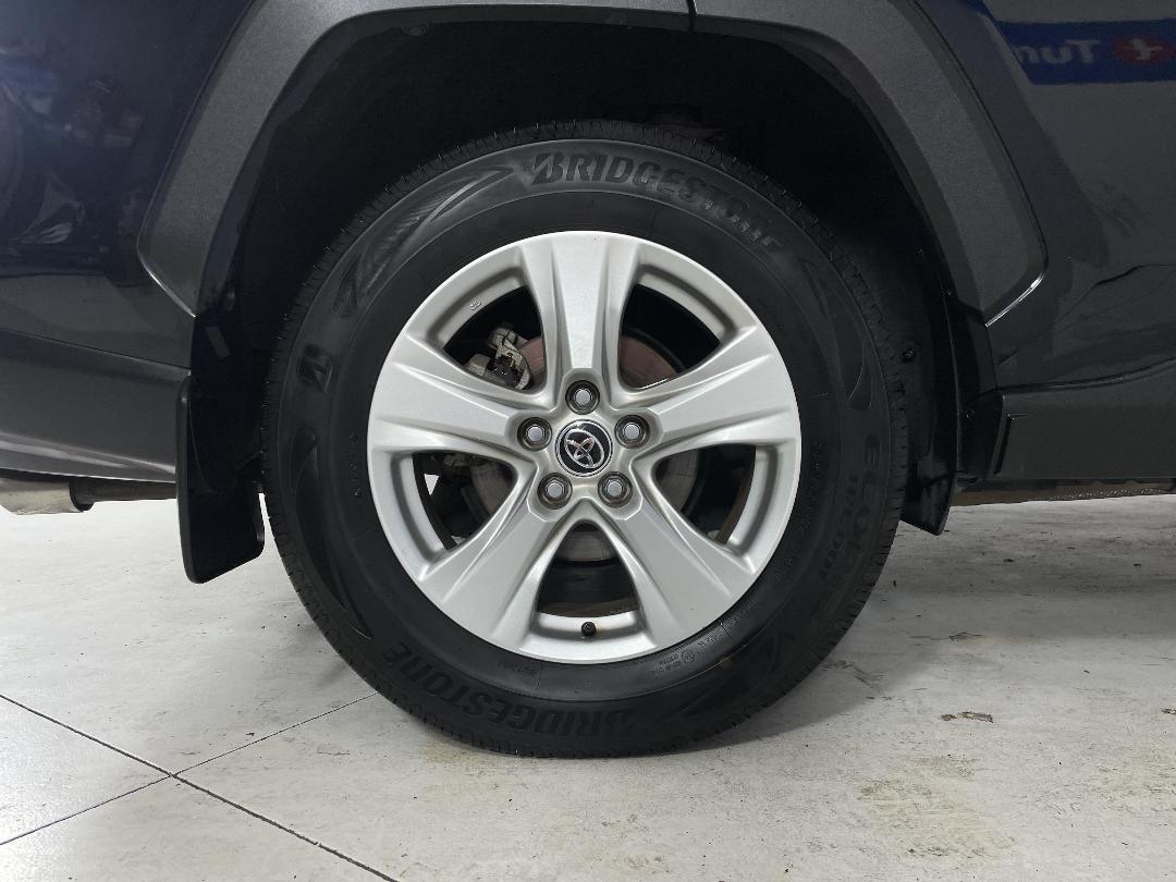 Photo '12' of Toyota Rav4