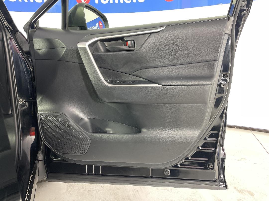 Photo '15' of Toyota Rav4