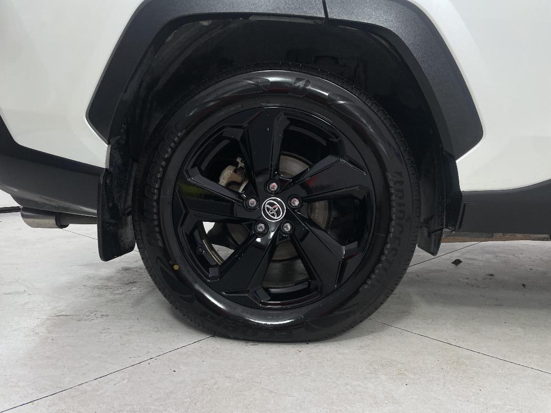 Photo '12' of Toyota Rav4