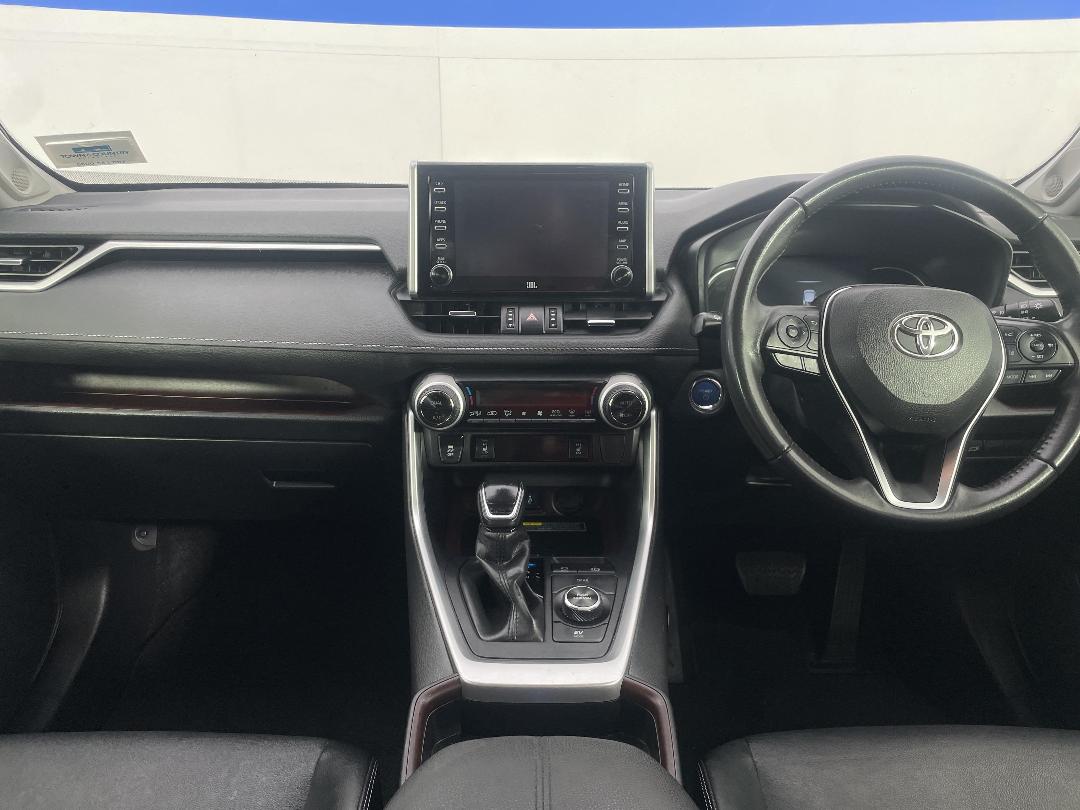 Photo '17' of Toyota Rav4