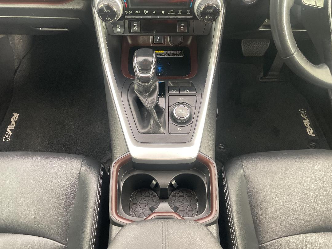 Photo '18' of Toyota Rav4