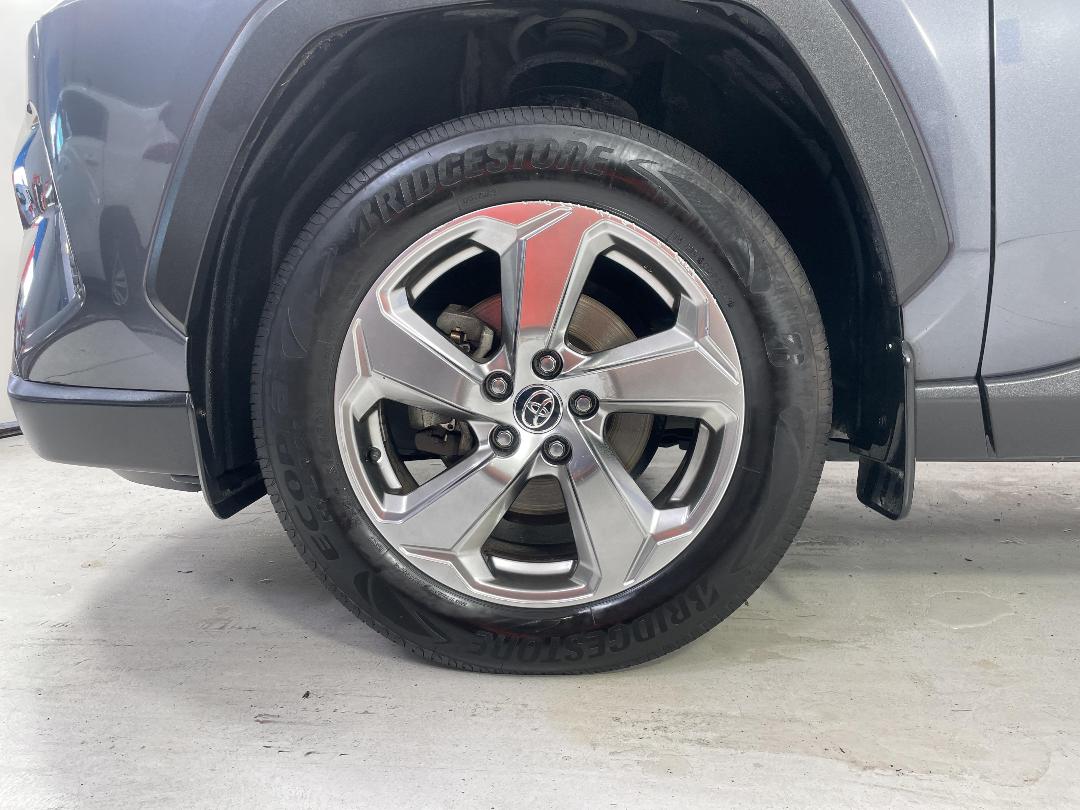 Photo '10' of Toyota Rav4