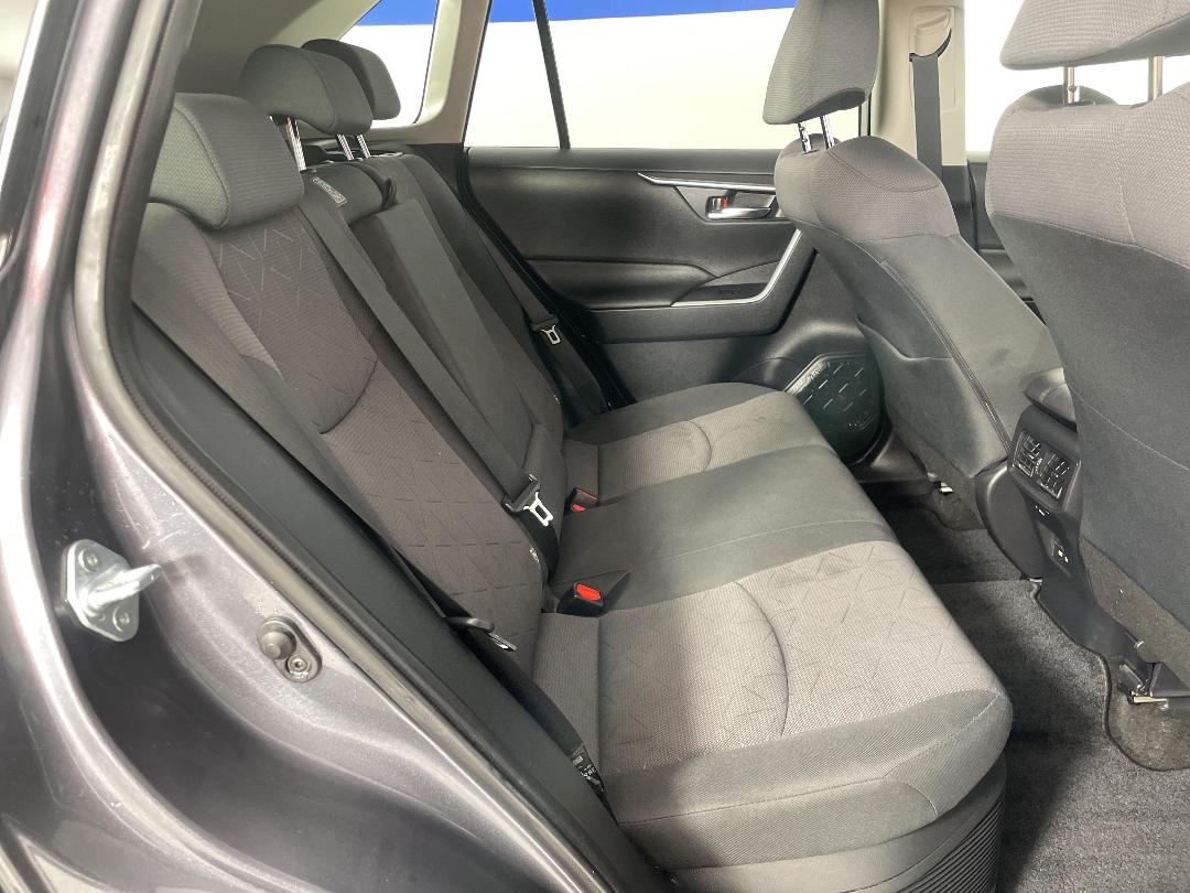 Photo '20' of Toyota Rav4