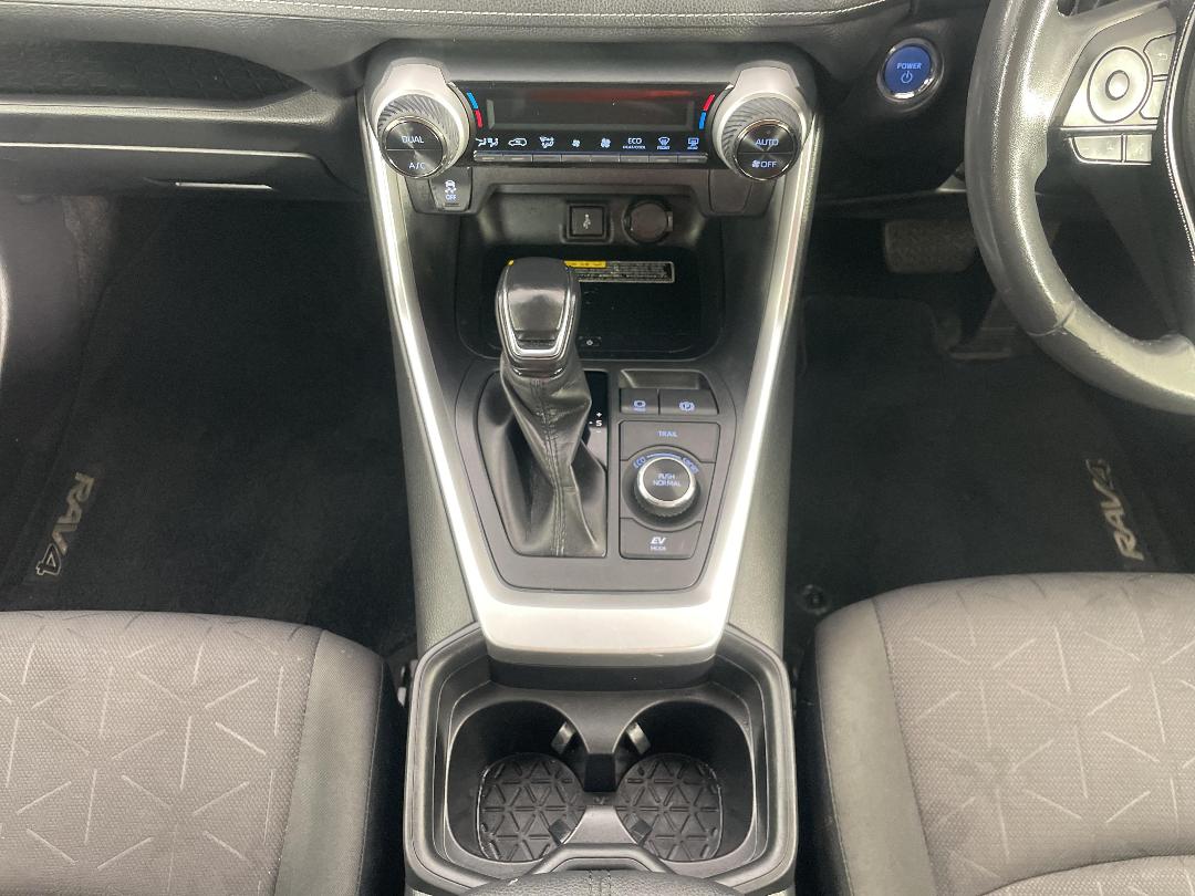 Photo '18' of Toyota Rav4