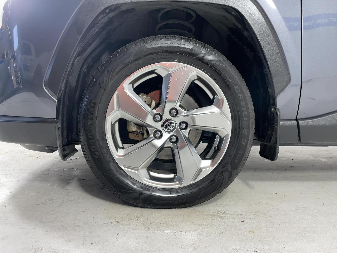 Photo '10' of Toyota Rav4