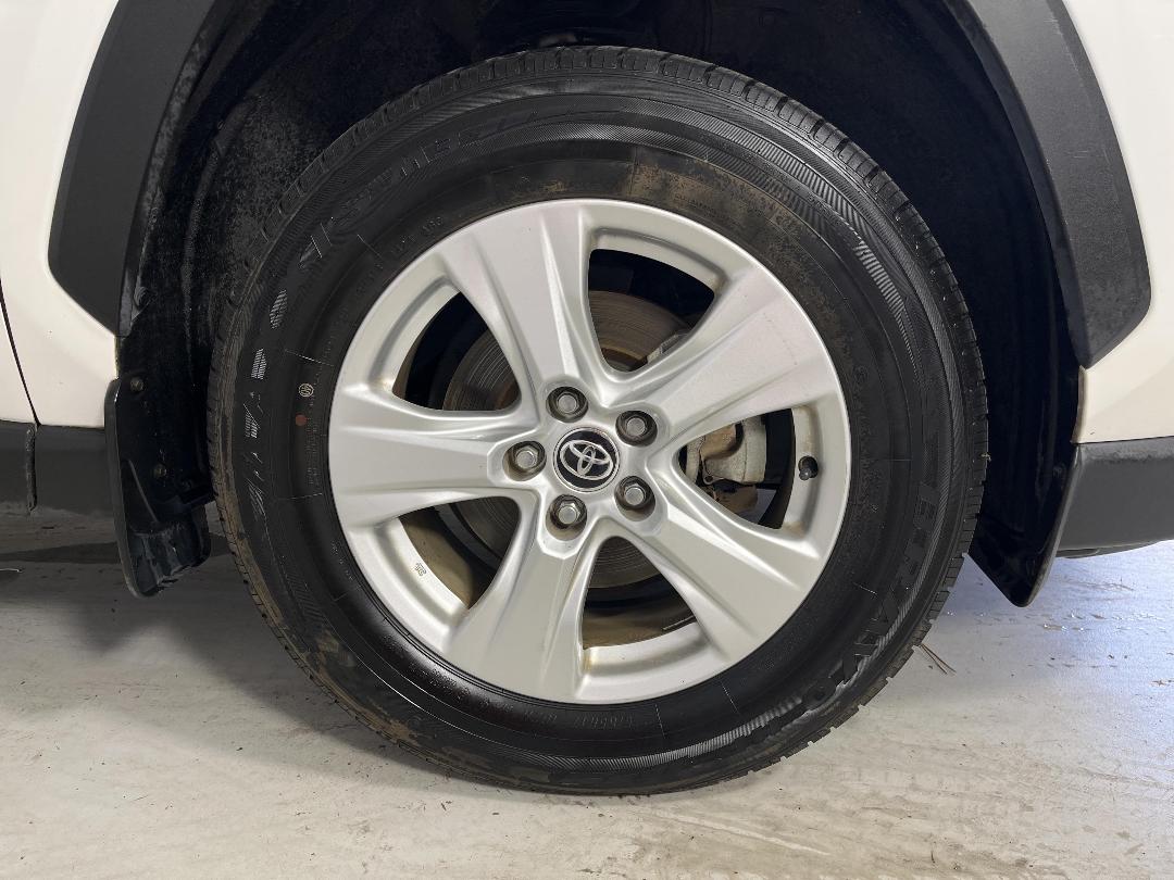 Photo '9' of Toyota Rav4