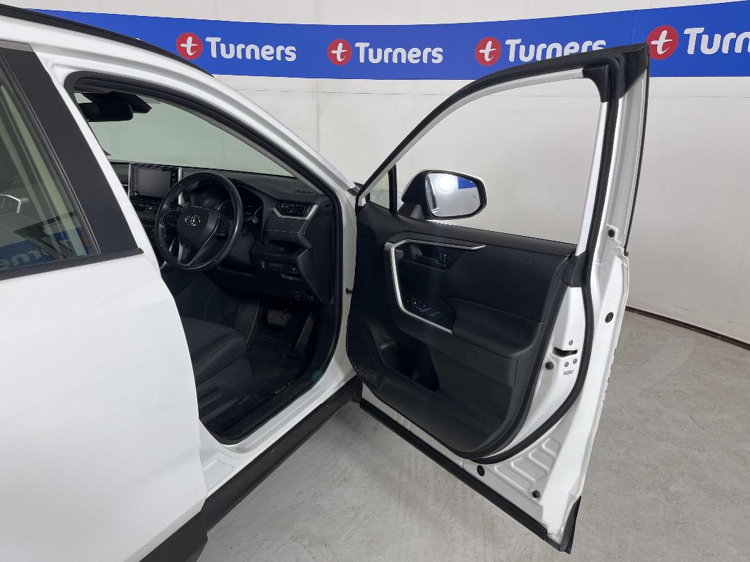 Photo '15' of Toyota Rav4