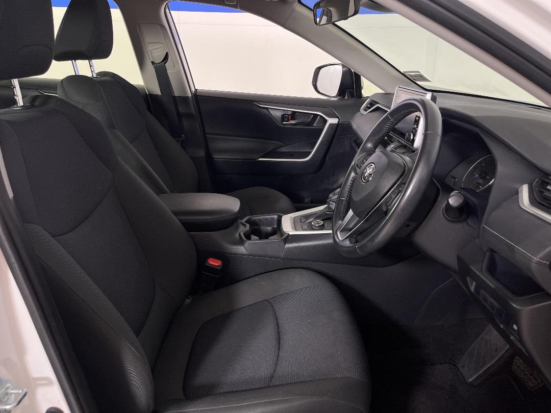 Photo '16' of Toyota Rav4