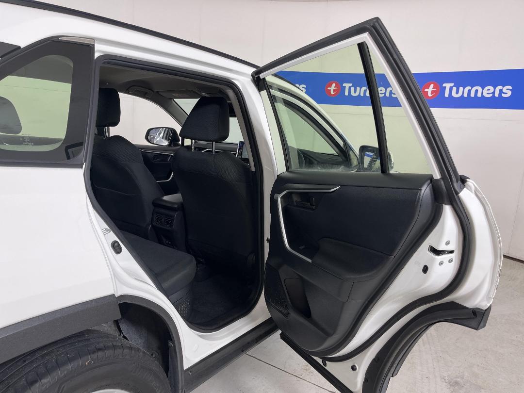 Photo '19' of Toyota Rav4