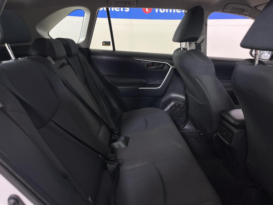 Photo '20' of Toyota Rav4